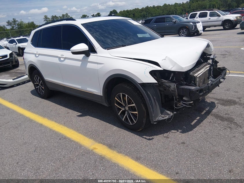 2020 VOLKSWAGEN TIGUAN 2.0T SE/2.0T SE R-LINE BLACK/2.0T SEL — Photo gallery