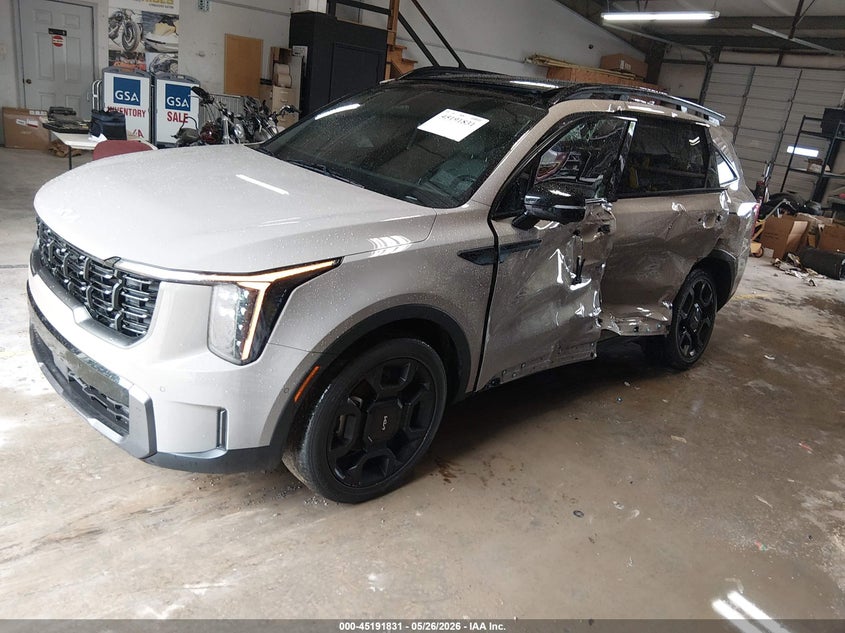 2024 KIA SORENTO auction photo 2