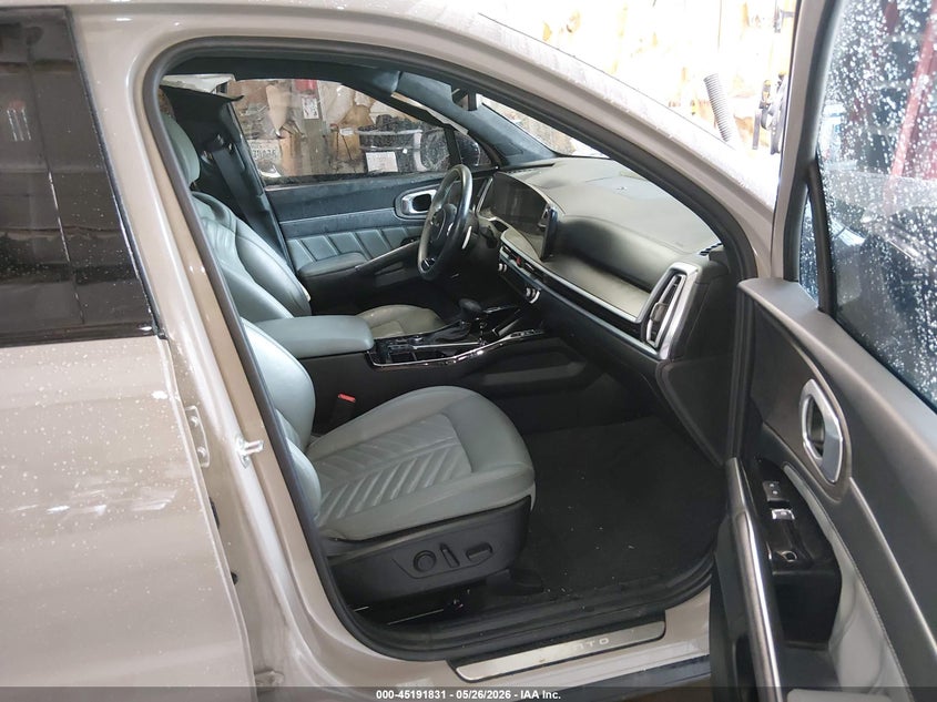 2024 KIA SORENTO auction photo 5