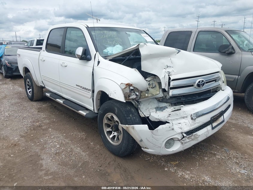 2004 TOYOTA TUNDRA SR5 V8