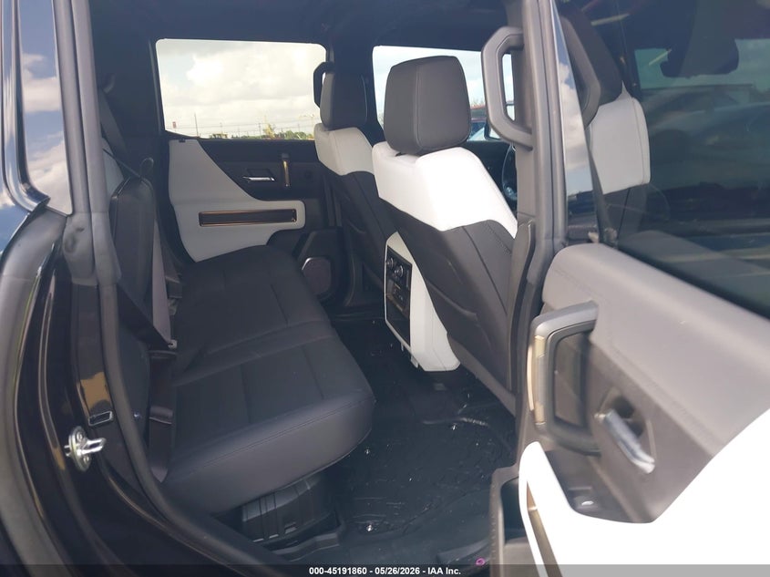 2024 GMC HUMMER EV PICKUP ELECTRIC(VIN: 1GT10BDD4RU105742