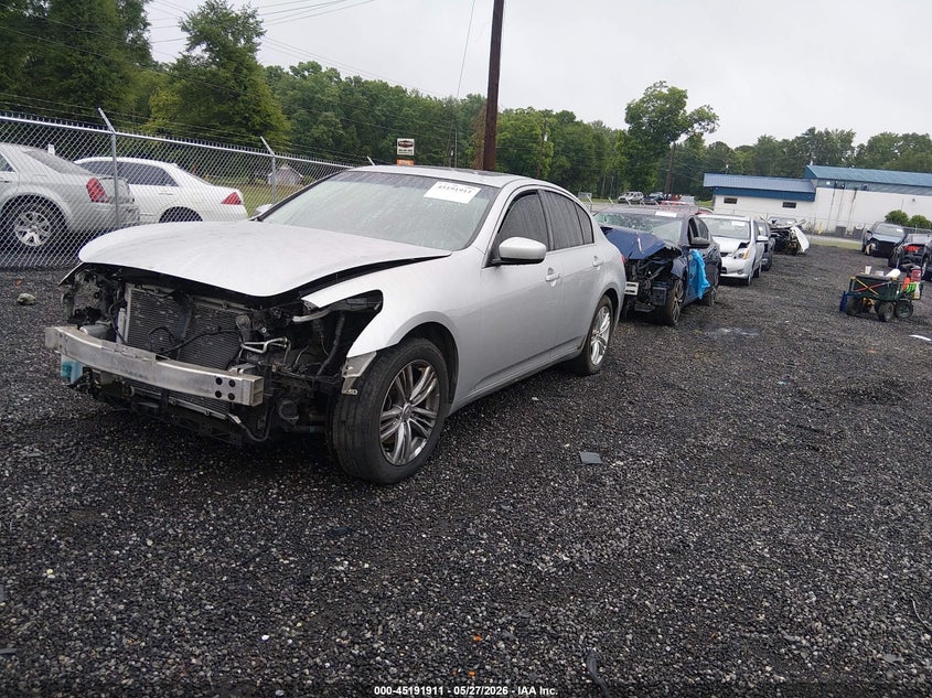 2013 INFINITI G37X auction photo 2