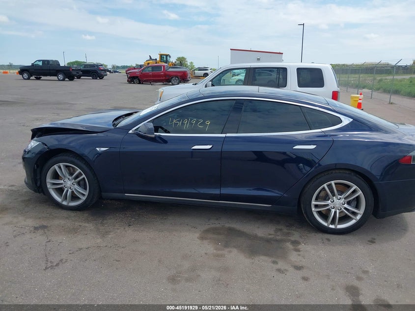 2015 Tesla Model S 60/70/85 VIN: 5YJSA1H16FFP74479 Lot: 45191929
