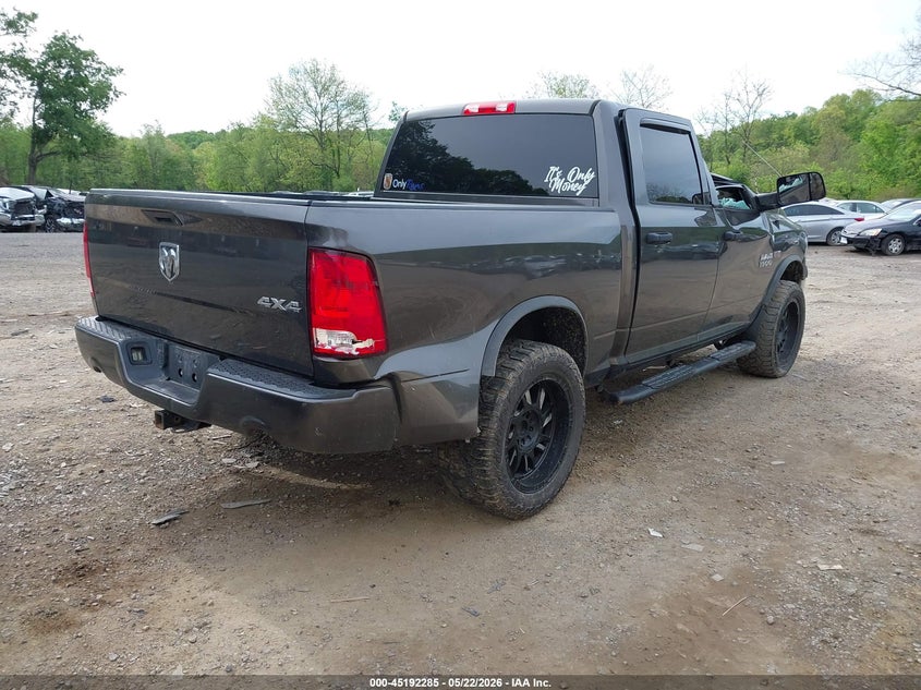 Vin: 3c6rr7kt2hg524147, lot: 45690013, ram 1500 express  4x4 5'7 box 20174
