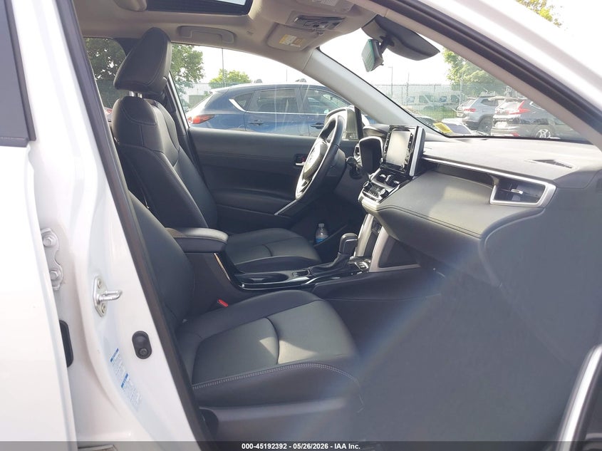 2022 TOYOTA COROLLA CROSS 2.0L I-4 DI, DOHC, V(VIN: 7MUDAABG6NV028474