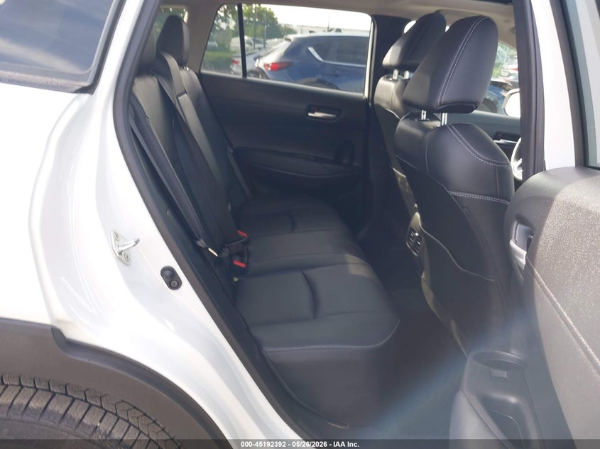 2022 Toyota Corolla Cross Xle VIN: 7MUDAABG6NV028474 Lot: 45192392