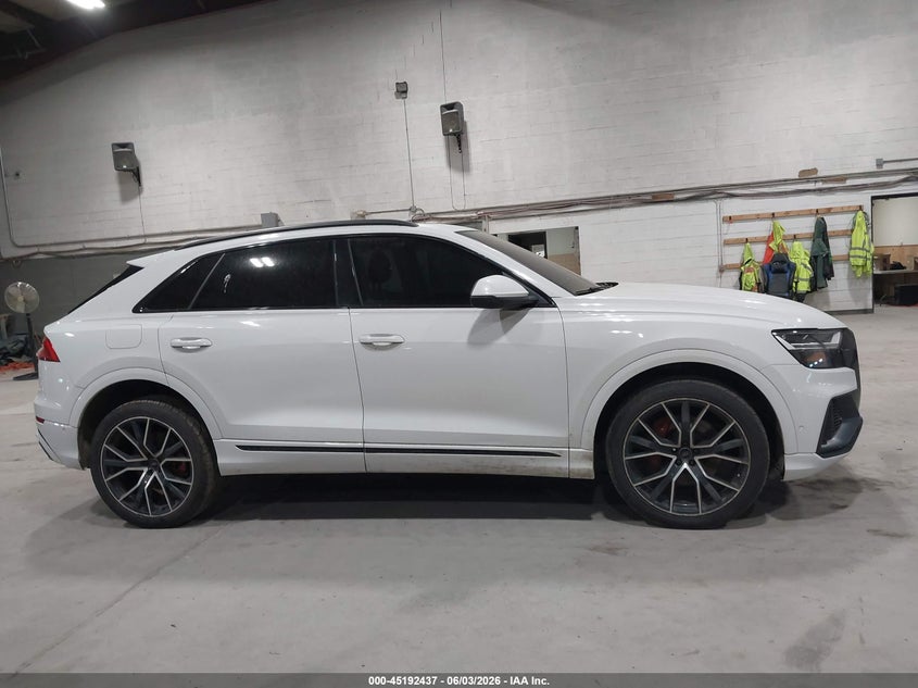 AUDI Q8 - zdjęcie 13