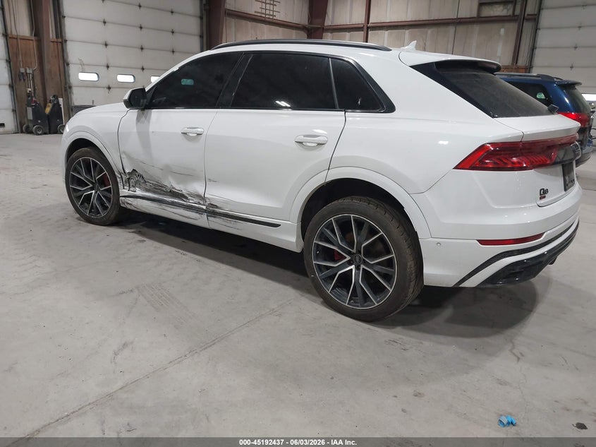 AUDI Q8 - zdjęcie 3