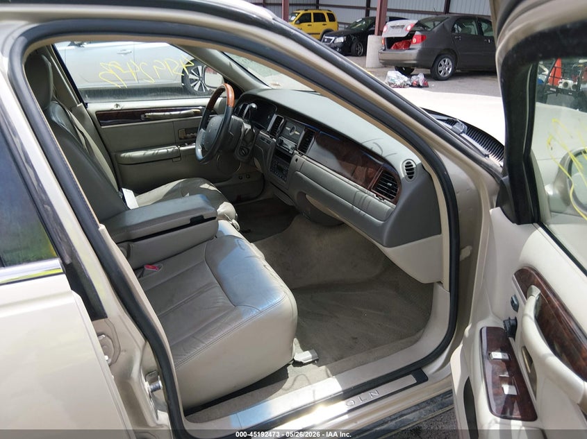 AtlanticExpress - Lincoln Town Car