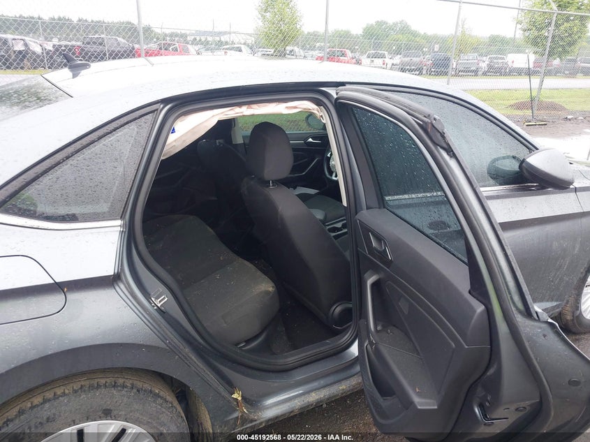 2019 VOLKSWAGEN JETTA auction photo 8