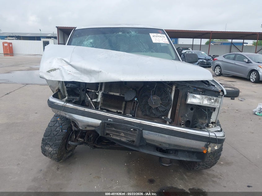 1996 Chevrolet Gmt-400 K1500 VIN: 2GCEK19R3T1200743 Lot: 45192639