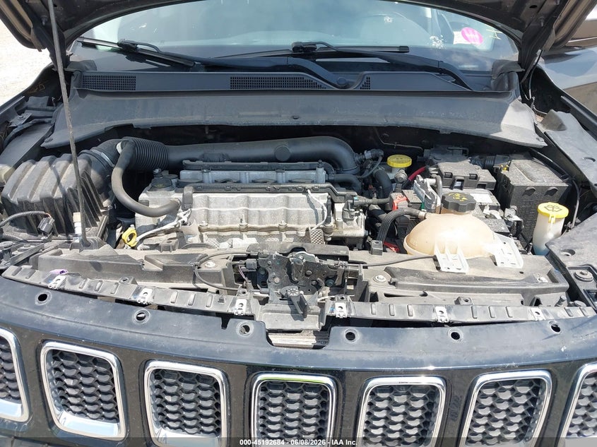 2018 Jeep Compass Latitude Fwd VIN: 3C4NJCBB3JT137246 Lot: 45192684