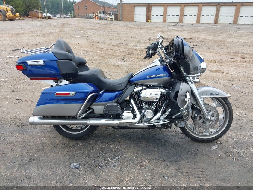 2017 Harley-Davidson Flhtk Ultra Limited VIN: 1HD1KED12HB624881 Lot: 45192722