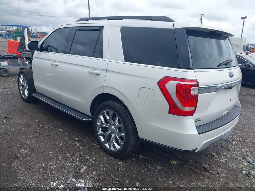 Vin: 1fmju1ht8kea79562, lot: 45690480, ford expedition xlt 20193