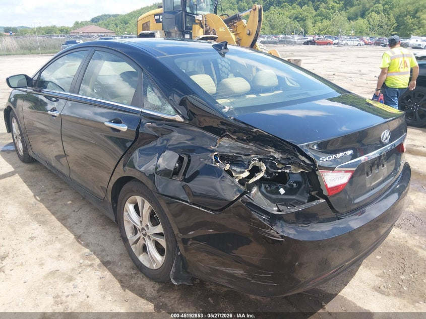 5NPEC4AC0CH366805 2012 Hyundai Sonata 2.4 Limited black