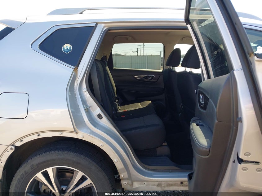 VIN 5N1AT2MV5KC752691 2019 NISSAN ROGUE SV