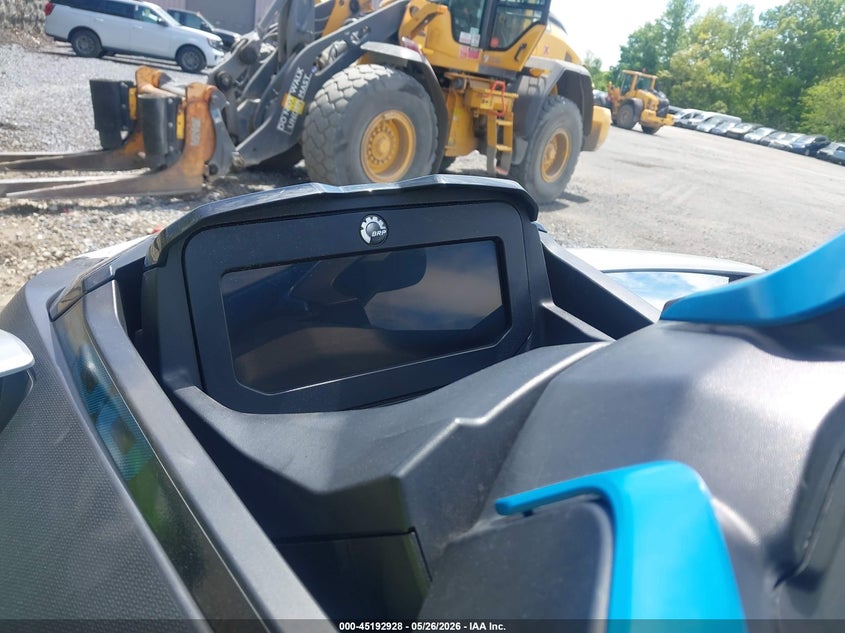 2021 SEADOO GTX-300 LIMITED (VIN: 00000YDV95992F121