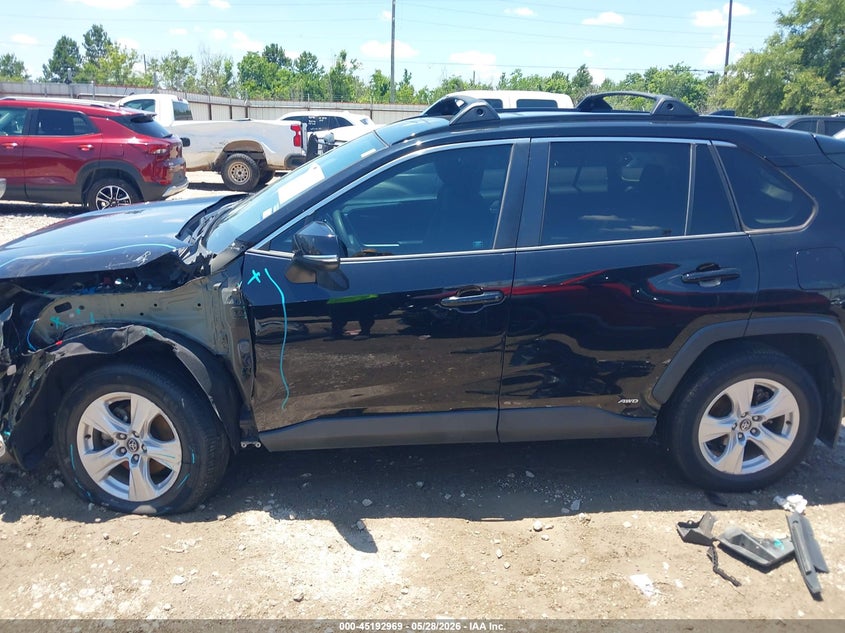 AtlanticExpress - Toyota RAV4 Hybrid