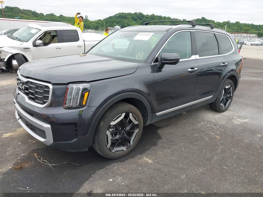 2025 KIA TELLURIDE auction photo 2