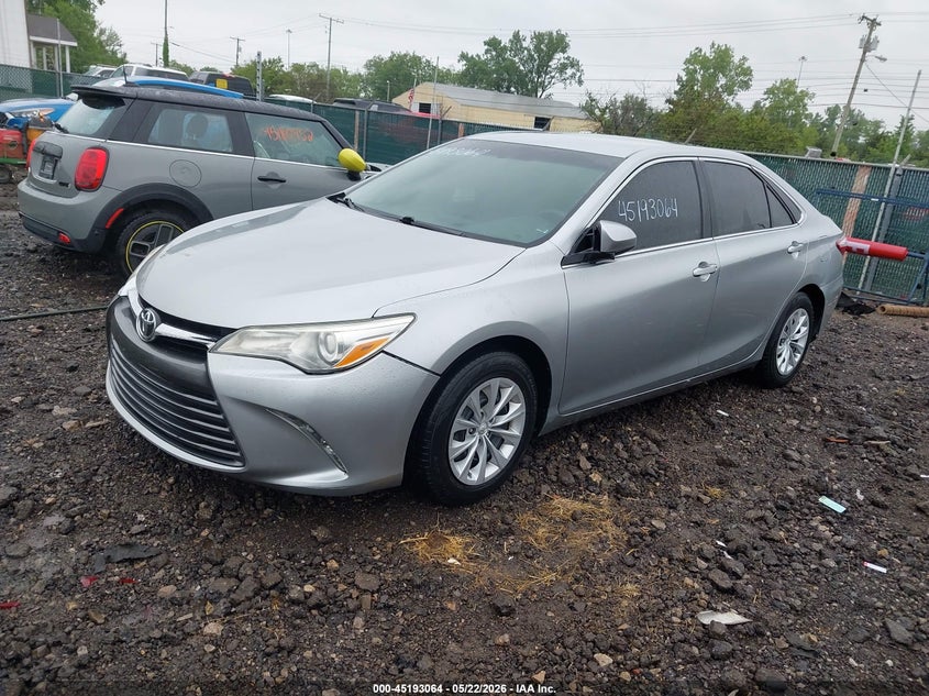 2015 TOYOTA CAMRY auction photo 2