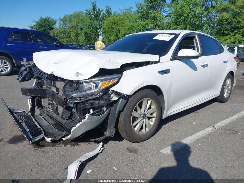 Vin: knagt4l36g5084435, lot: 45690918, kia optima lx 20162
