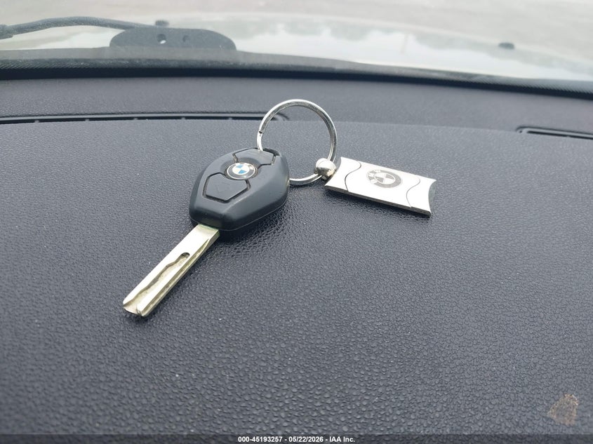 2004 BMW Z4 2.5I VIN: 4USBT33534LS52462 Lot: 45193257