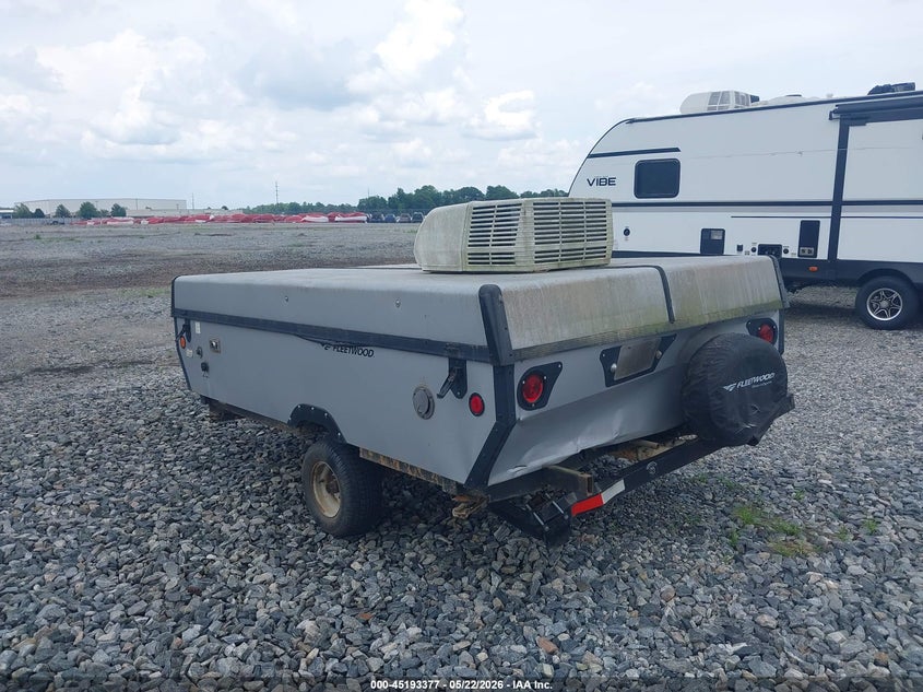 2007 FLEETWOOD GRAPHITE auction photo 4