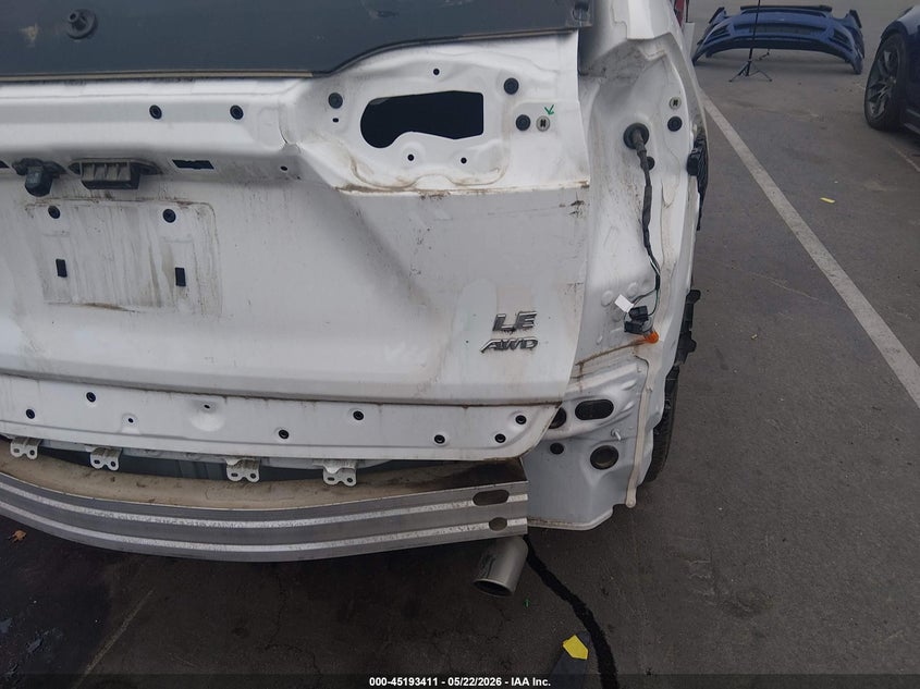 VIN 2T3F1RFV7RC413798 2024 TOYOTA RAV4 LE