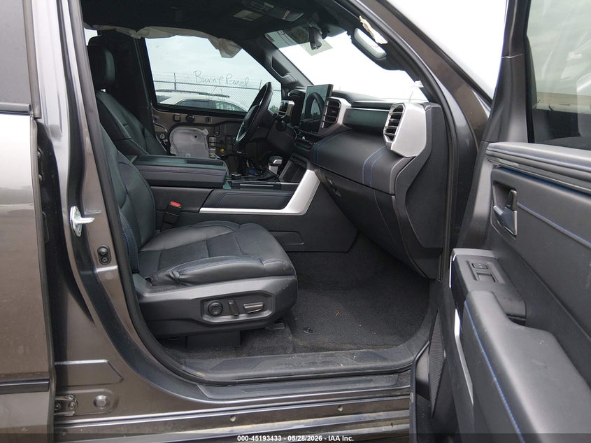 AtlanticExpress - Toyota Tundra