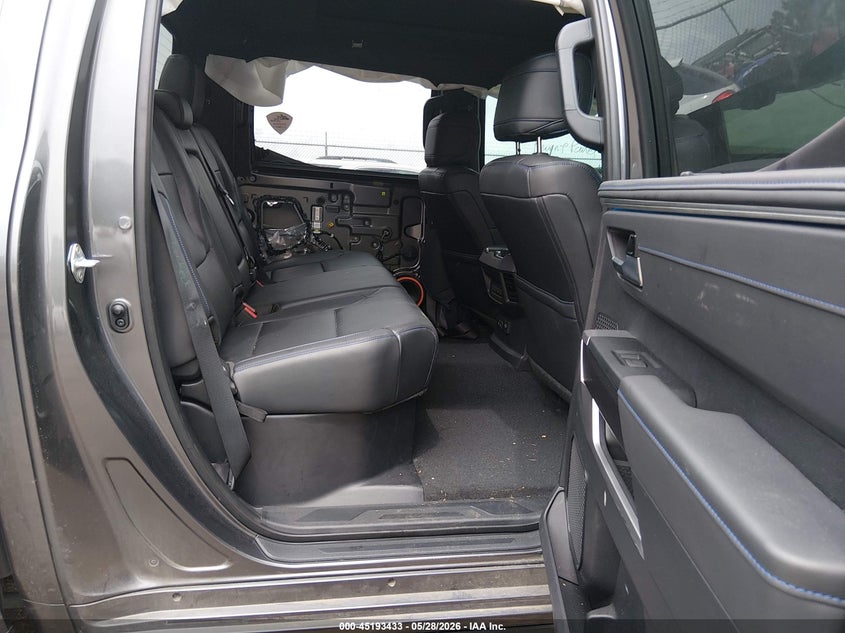 AtlanticExpress - Toyota Tundra