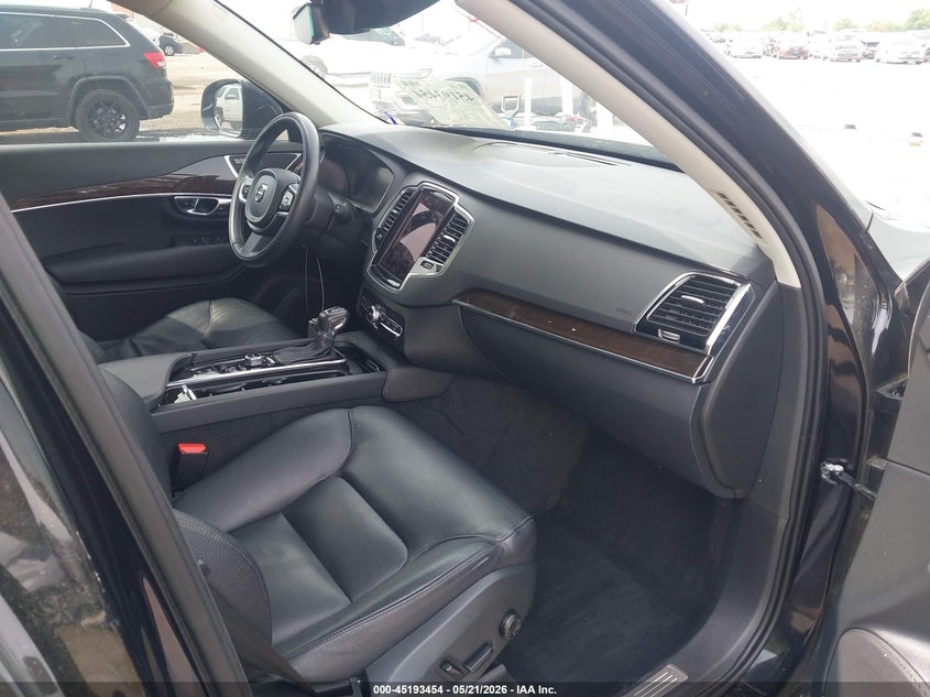 2016 VOLVO XC90 auction photo 5