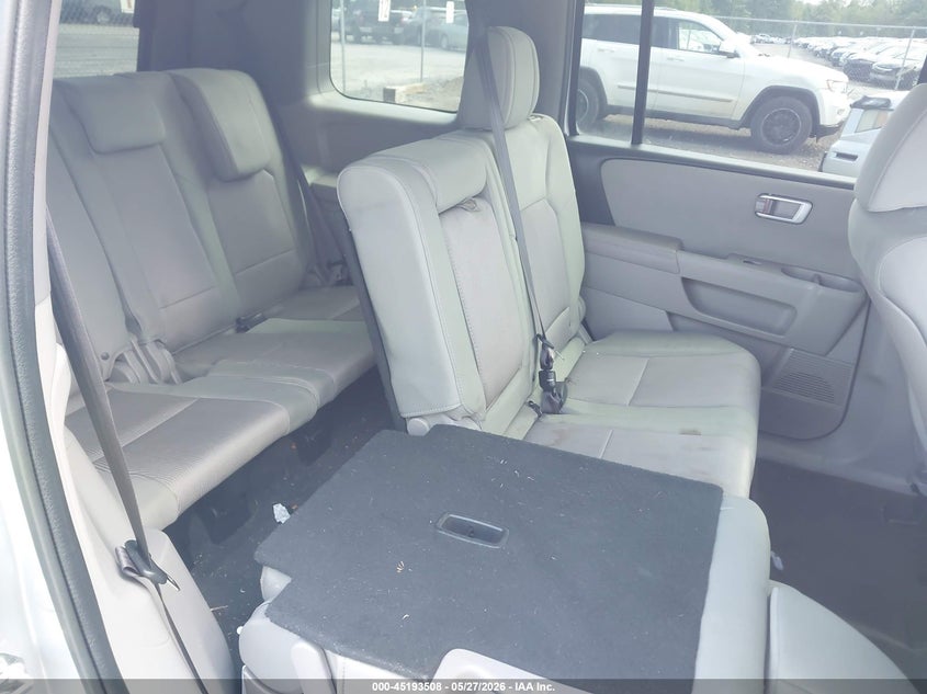 2015 HONDA PILOT auction photo 8