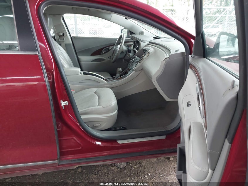 2011 BUICK LACROSSE auction photo 5