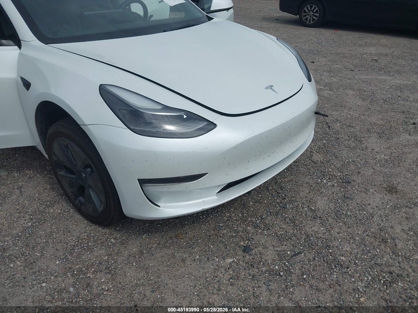 AtlanticExpress - Tesla Model 3