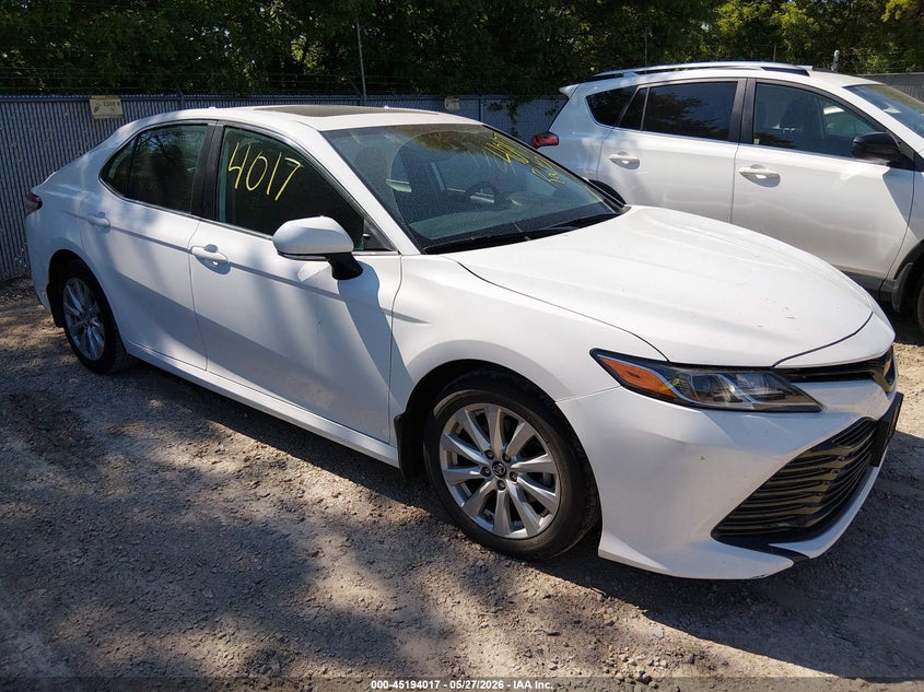 2019 TOYOTA CAMRY LE — Галерея фотографий