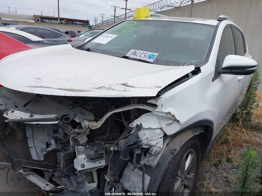 2015 Toyota Rav4 Xle 2T3RFREV3FW327298 photo 1