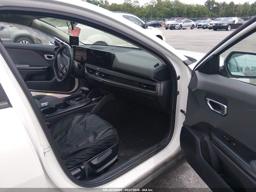 2025 KIA K4 auction photo 5