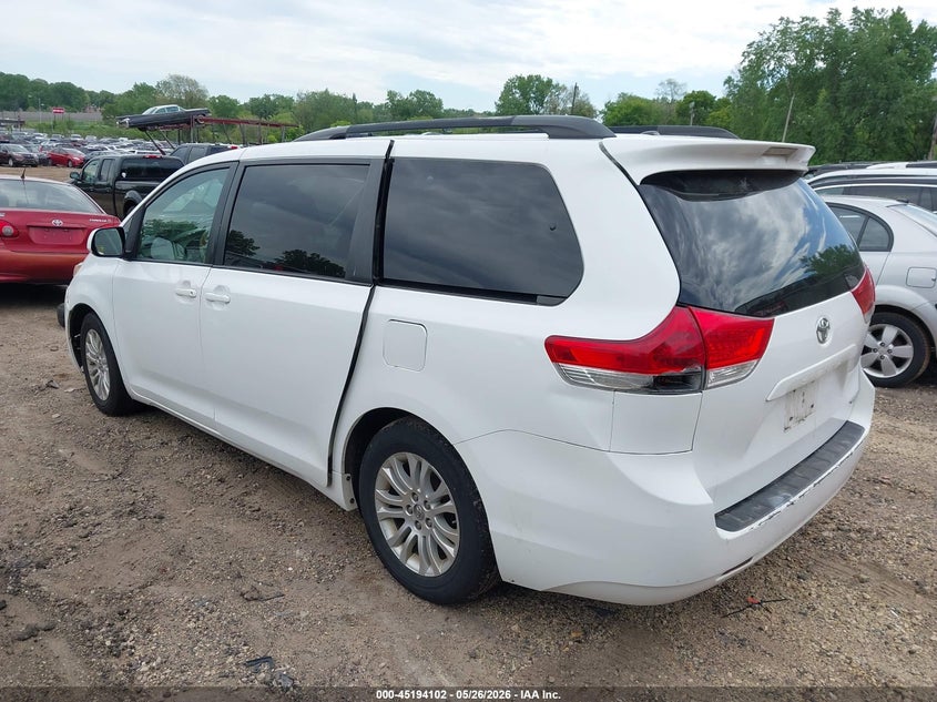 2012 Toyota Sienna 3.5 Xle V6 8 Passenger white Lot 111045194102 Vin 5TDYK3DC4CS227695