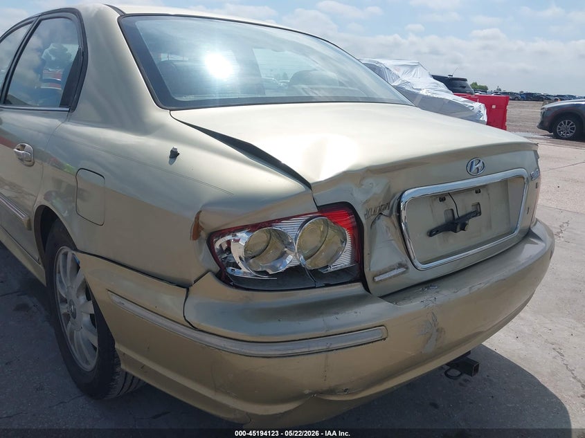 2003 Hyundai Sonata Gls/Lx VIN: KMHWF35H83A901605 Lot: 45194123