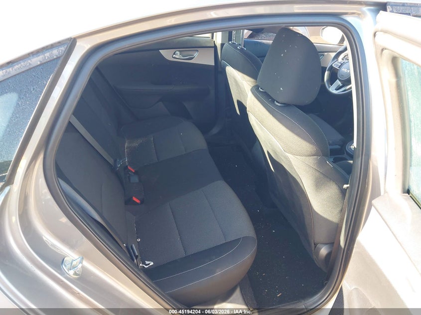 VIN 3KPF24AD2RE812286 2024 KIA FORTE LXS