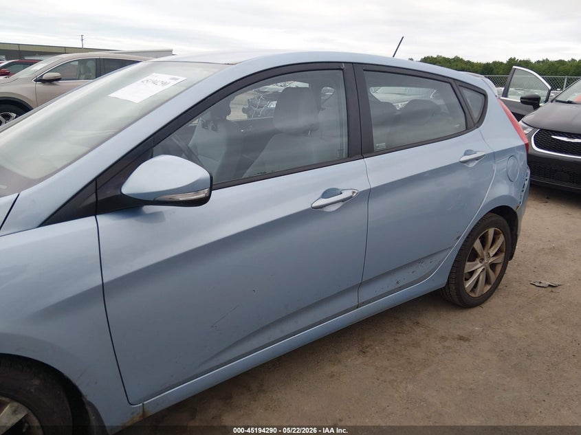 2013 Hyundai Accent Se VIN: KMHCU5AE9DU108345 Lot: 45194290