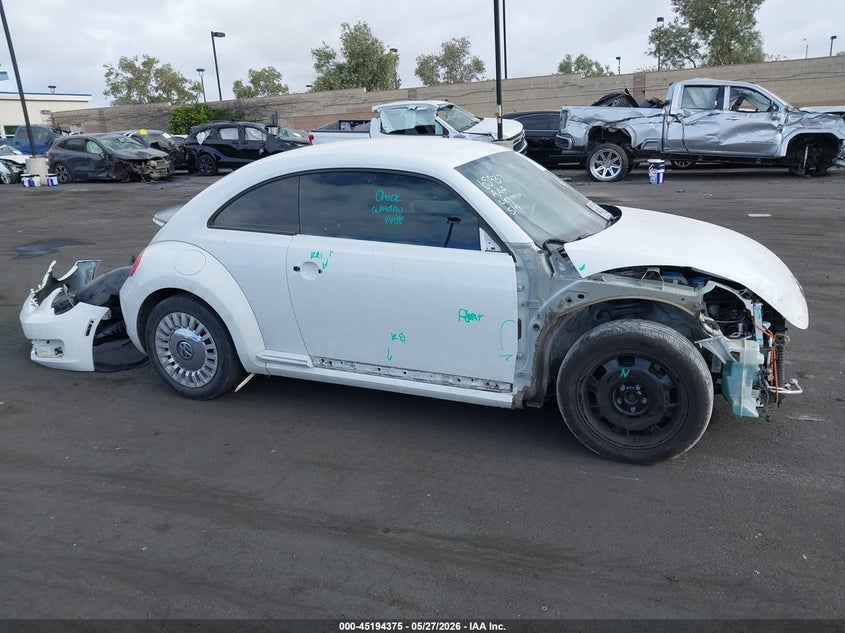 2016 Volkswagen Beetle 1.8T Se VIN: 3VWJ17AT3GM636130 Lot: 45194375