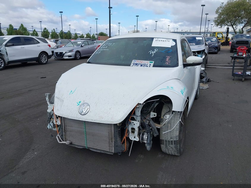 2016 Volkswagen Beetle 1.8T Se VIN: 3VWJ17AT3GM636130 Lot: 45194375