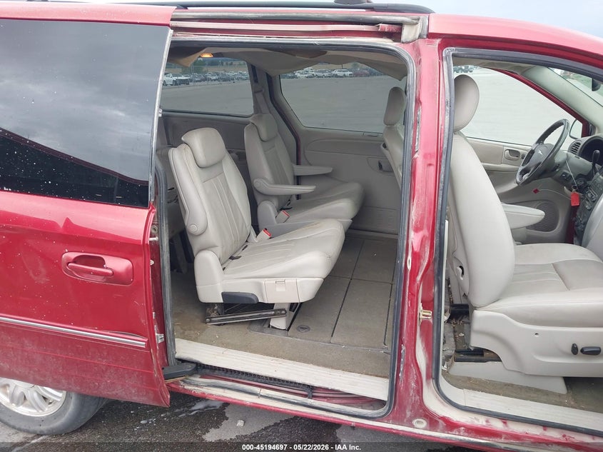 2006 Chrysler Town & Country Touring VIN: 2A4GP54L06R884428 Lot: 45194697