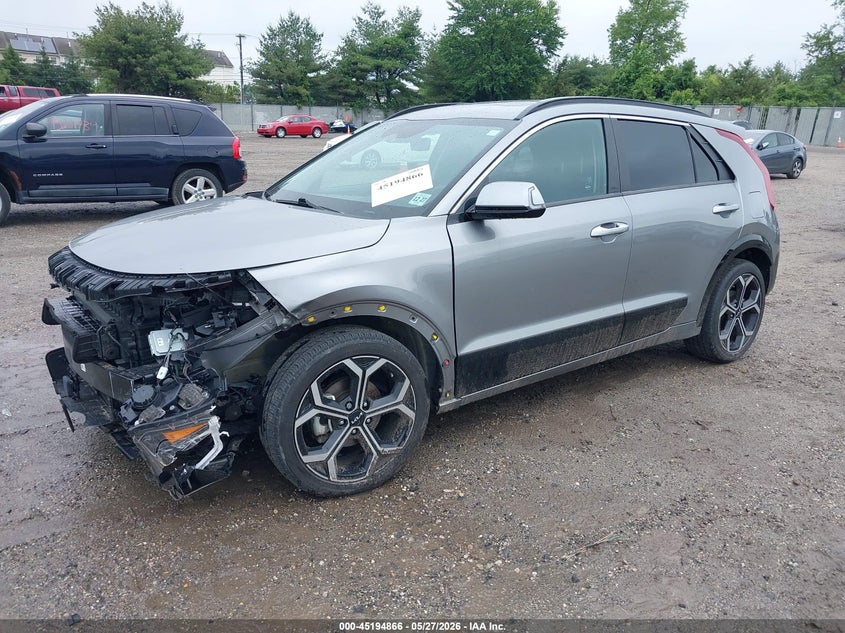 Vin: kndct3le8p5059095, lot: 45692594, kia niro sx touring 20232