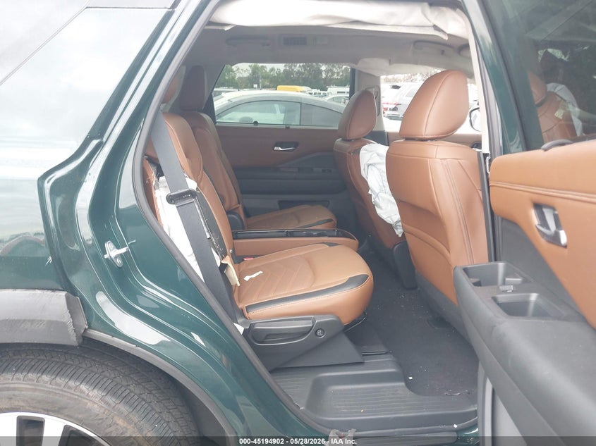2023 NISSAN PATHFINDER auction photo 8