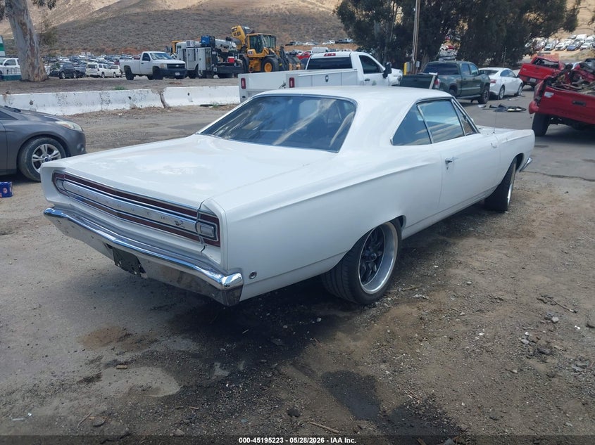 1968 PLYMOUTH ROAD RUNNER auction photo 4