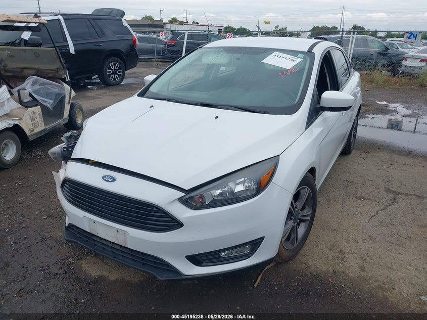 Vin: 1fadp3fe6jl244906, lot: 45692966, ford focus se 20182