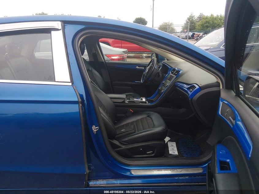 2017 FORD FUSION auction photo 5