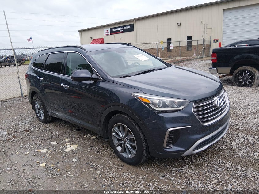2018 HYUNDAI SANTA FE SE